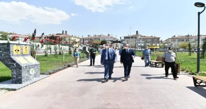 Başkan Köse yeni parkta incelemelerde bulundu

