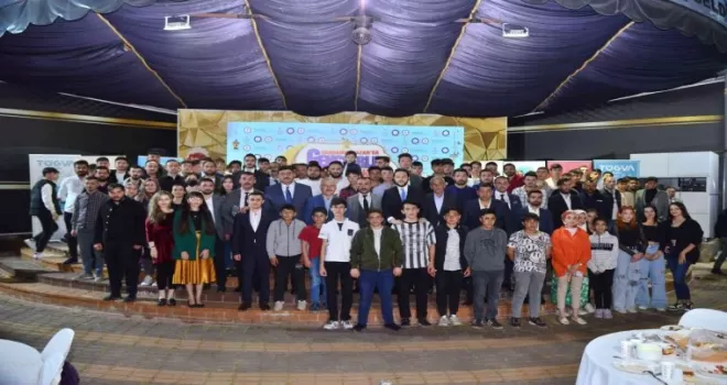 Başkan Oğuz iftar sofrasında gençlerle buluştu
