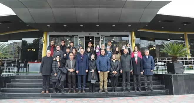 Başkan Osman Nuri Ekim öğrencilerle buluştu
