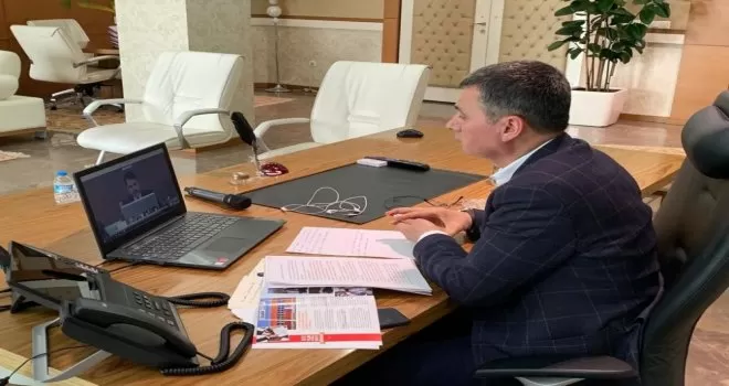 Başkan Şimşek, Bakan Kurum ile telekonferansla görüştü
