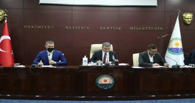 Başkan Şimşek doğalgazsız mahalle bırakmıyor
