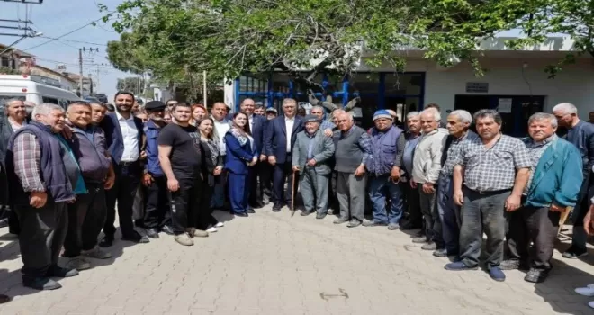 Başkan Tugay Menderes’in köylerinde üreticilerle buluştu