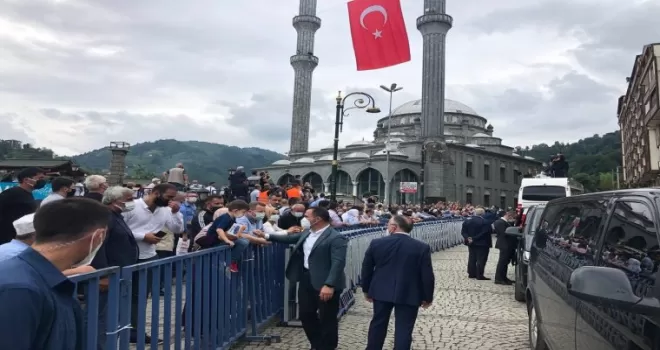 Başkan Yıldız’dan Rize’ye geçmiş olsun ziyareti
