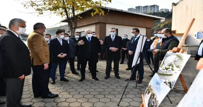 Başkan Zorluoğlu yeni otogar alanında incelemelerde bulundu
