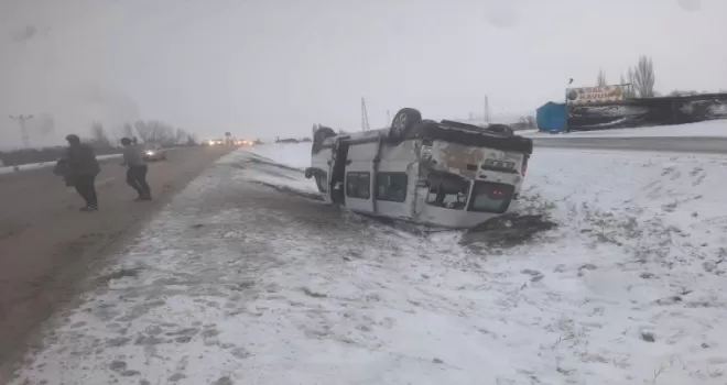 Başkent’te minibüs kazası: 10 yaralı
