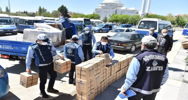 Başkent’te toplu taşıma esnafına Ramazan Bayramında gıda ve hijyen desteği
