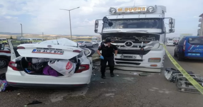 Başkent’te trafik kazası: 2 ölü, 2 yaralı
