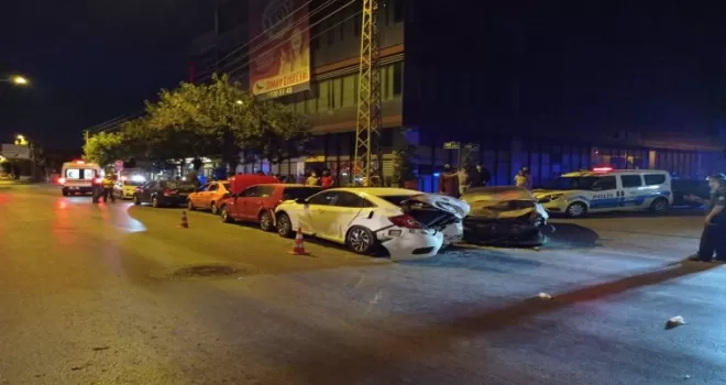 Başkent’te zincirleme trafik kazası: 7 yaralı
