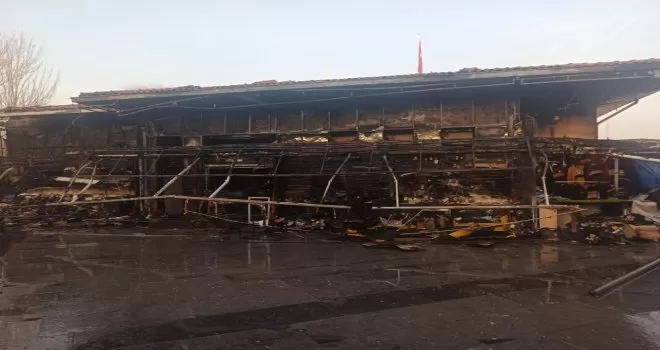 Başkent’teki yangının boyutu gün ağarınca ortaya çıktı
