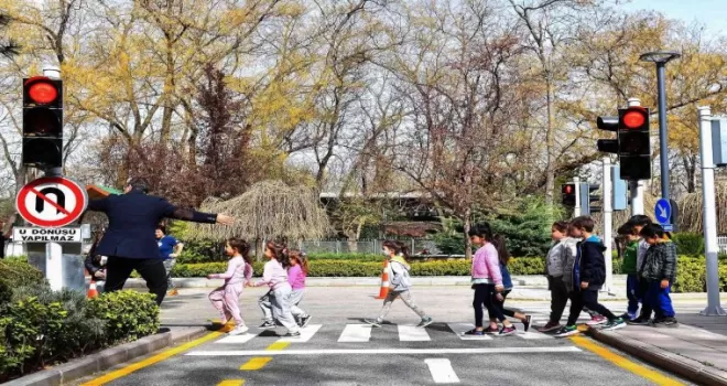 Başkentli miniklere trafik eğitimi
