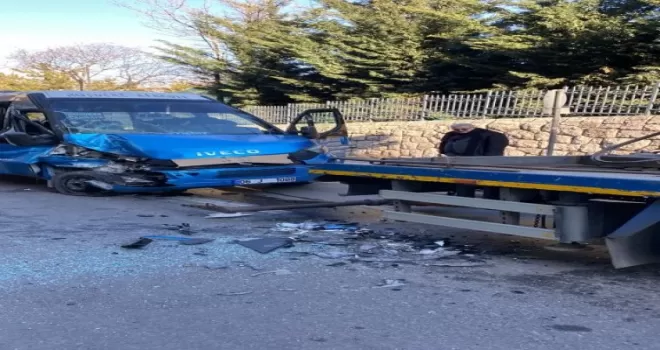 Başkentte minibüs kazası: 8 yaralı
