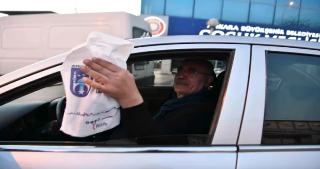 Başkentte moto kuryeli iftar desteği