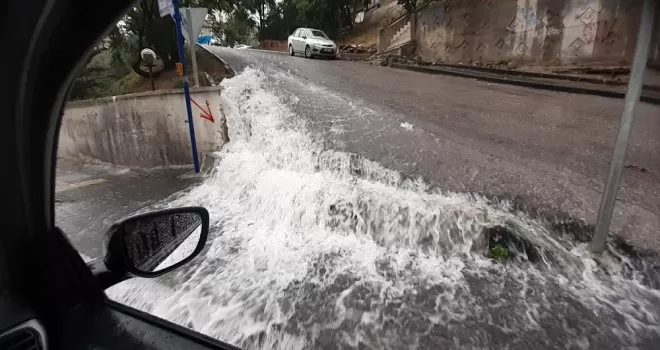 Başkentte sağanak hayatı zorladı
