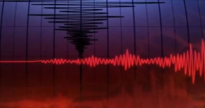 Bayram sabahı korkutan deprem