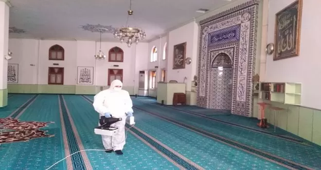 Bayrampaşa’daki okul ve camilerde ‘korona’ önlemi
