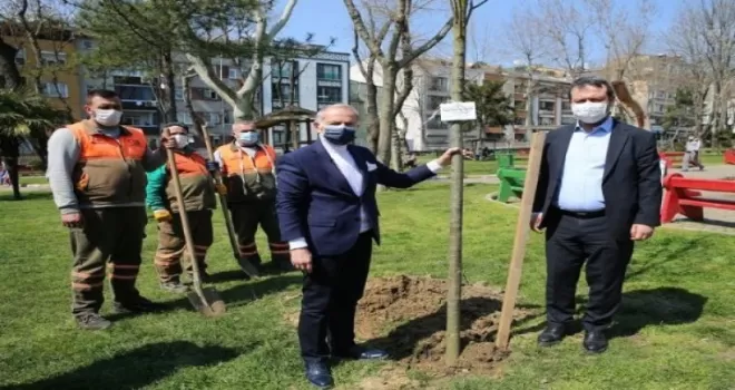 Bayrampaşa’nın parklarında bahar temizliği
