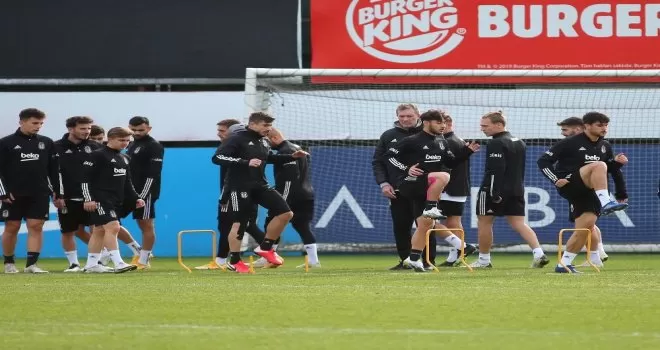 Beşiktaş, Çaykur Rizespor maçı hazırlıklarına başladı
