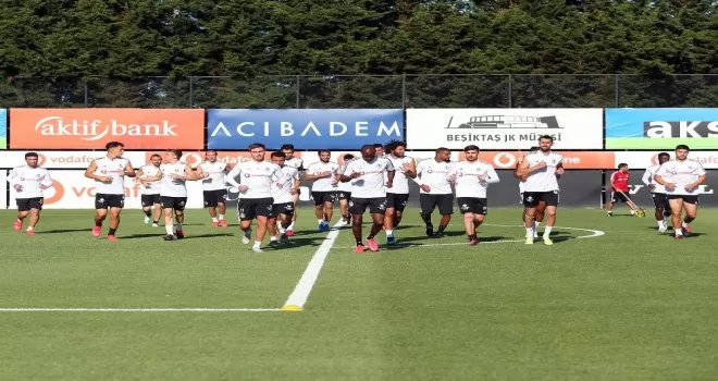 Beşiktaş, derbi hazırlıklarını sürdürdü
