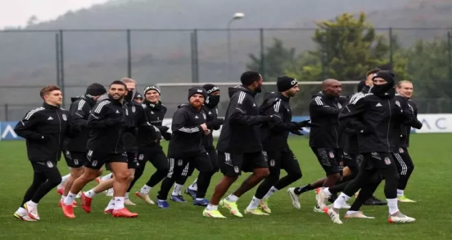Beşiktaş, derbi hazırlıklarını sürdürdü
