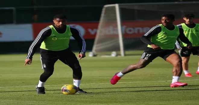 Beşiktaş günü çift idmanla tamamladı
