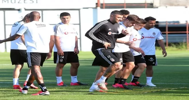 Beşiktaş kondisyon ve taktik çalıştı
