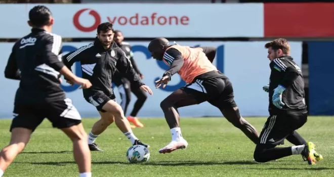 Beşiktaş, Medipol Başakşehir maçı hazırlıklarına devam etti
