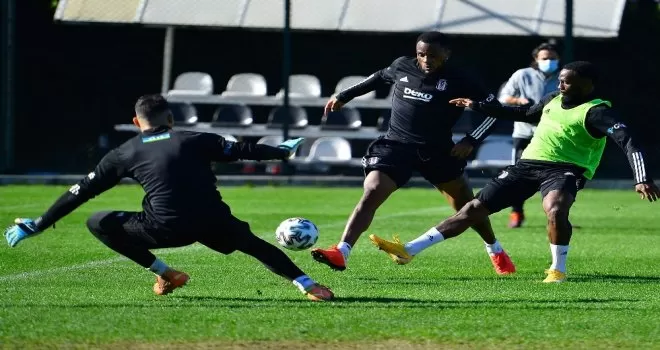 Beşiktaş’ta M. Başakşehir maçı hazırlıkları sürüyor
