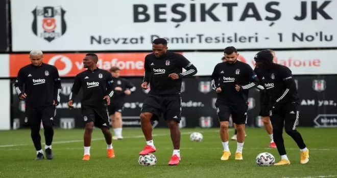 Beşiktaş’ta Sivasspor maçı hazırlıkları devam etti
