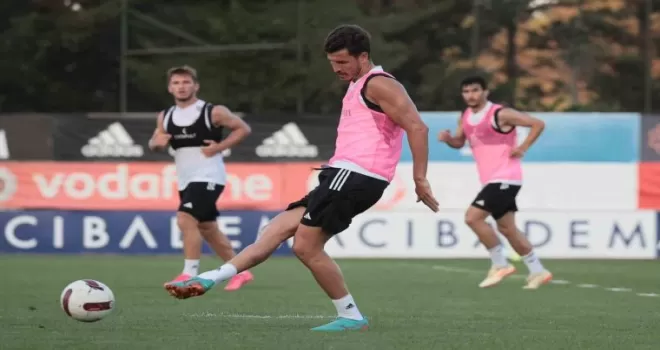 Beşiktaş, Tirana maçı hazırlıklarını sürdürdü
