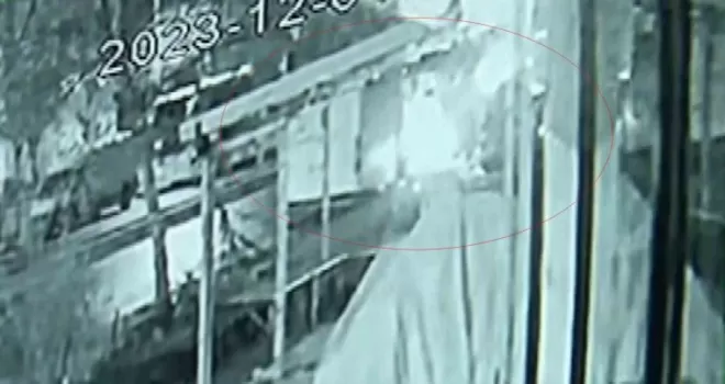 Beylikdüzü’nde otobüs kundaklama girişimi
