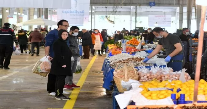 Beylikdüzü’nde pazarda sadece gıda satışı olacak
