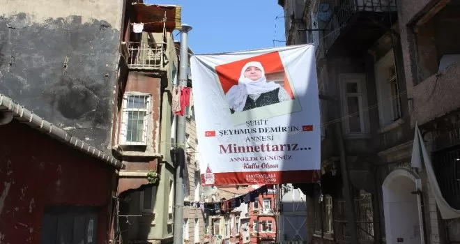 Beyoğlu Belediyesi Anneler Günü’nde şehit annelerini unutmadı
