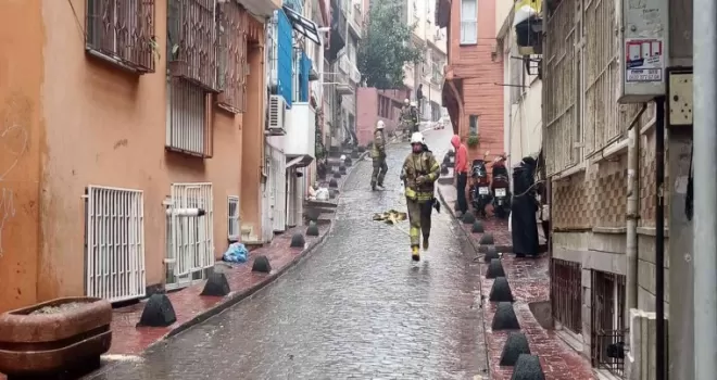 Beyoğlu’nda yangın paniği
