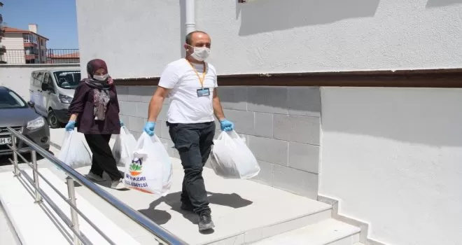Beypazarı Belediyesi alan el ile veren el arasında köprü oluyor
