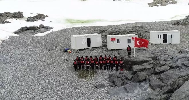 Bilim heyeti, Antarktika Türk Üssü’ne ulaştı
