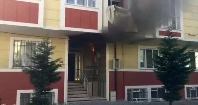 Binanın trafosunda çıkan yangın paniğe neden oldu
