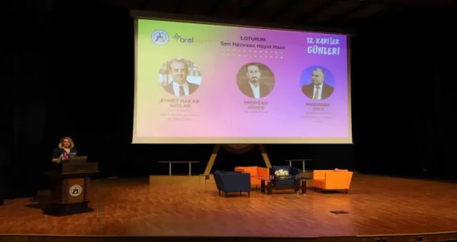 Binlerce öğrenci kariyer günlerinde iş dünyasıyla bir araya geldi
