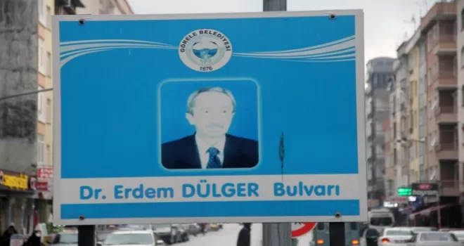 Bir ilçe doktoruna vefasını böyle gösteriyor
