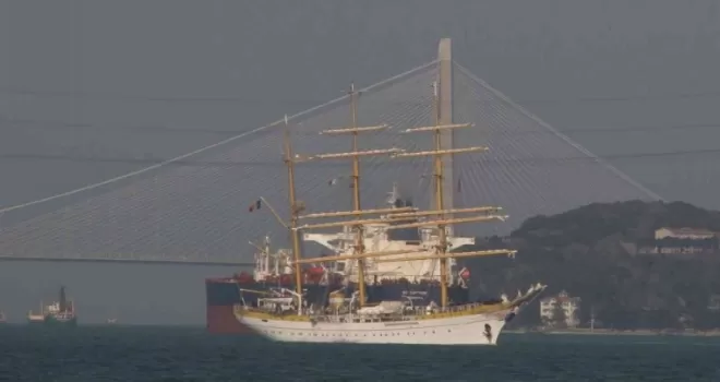 Boğaz’dan tarih geçti
