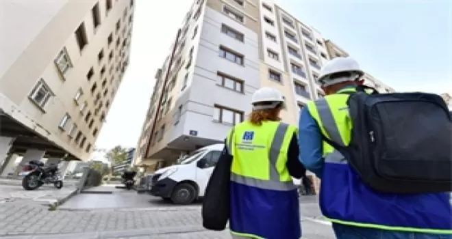 Bornova’da 2 bin 830 Bayraklı’da 1014 yapı için hayati karar