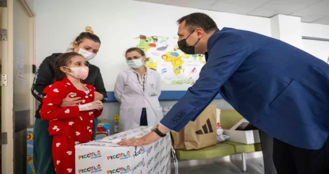 Bornova’da minik kalplere dayanışma desteği