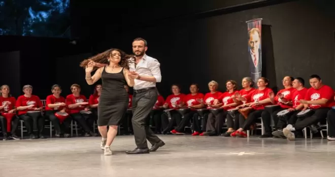 Bornova’da ritim ve halk dansları rüzgarı