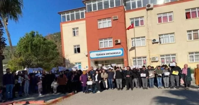 Bozyazı’da bir okul tahliye edildi
