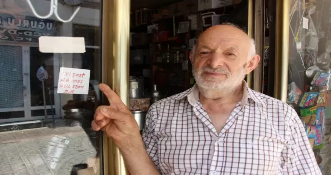 Bu yazıyı astıktan sonra cirosu arttı
