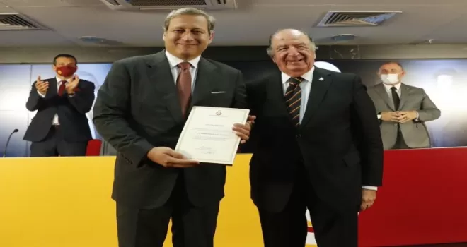 Burak Elmas mazbatasını aldı
