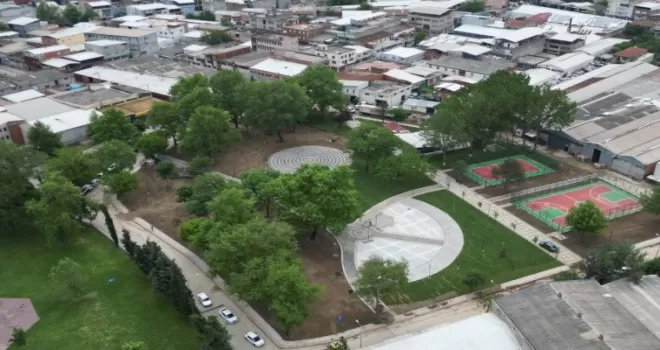 Bursa Büyükşehir’den Osmangazi Altınova mahalle parkına yenileme
