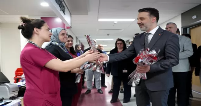 Bursa Büyükşehir’den sağlık emekçilerine anlamlı ziyaret