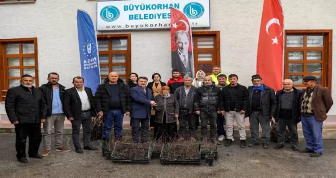 Bursa Büyükşehir’den üreticiye fidan ve tohum desteği