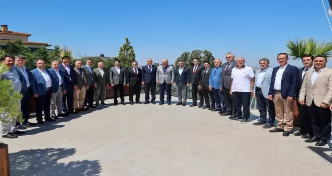 Bursa’da görev yeri değişen kaymakamlar için veda programı düzenlendi