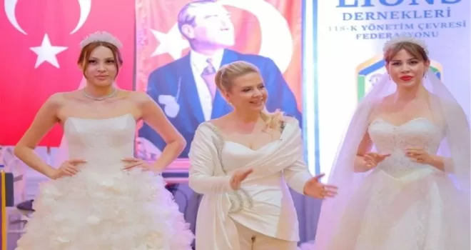 Bursa’da ’Işıltılı Adım’ göz kamaştırdı